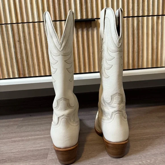 Tecovas Annie Bone Western Cowboy Boots - Picture 4 of 9